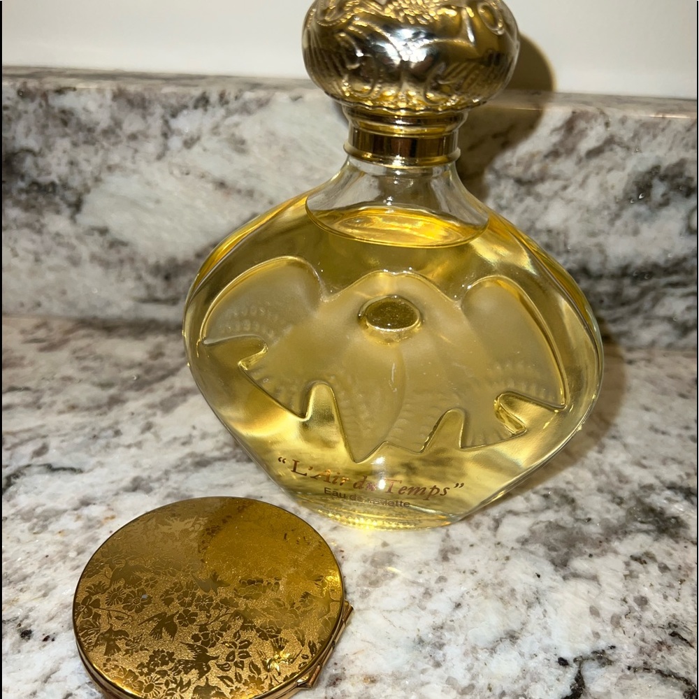 L’air du temps by Nina Ricci 6.6 oz!!
